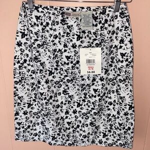 Faded Glory Vintage NWT White and Black Floral Stretch Skirt Women’s Small 4/6